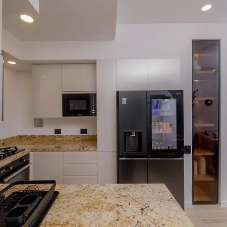 Apartamento Premium , Floor 25 H2 *