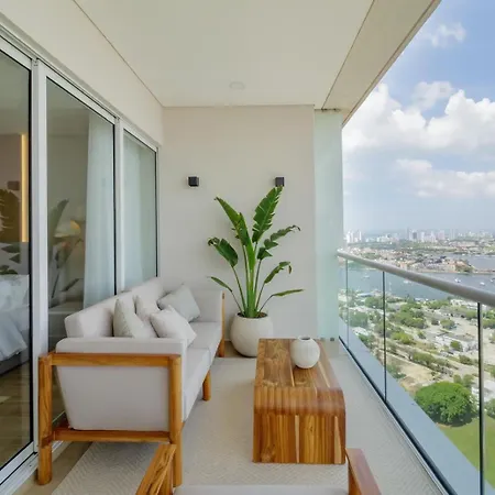 Premium , Floor 25 H2 Cartagena