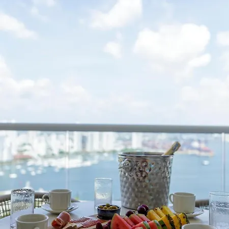 Premium , Floor 25 H2 Cartagena